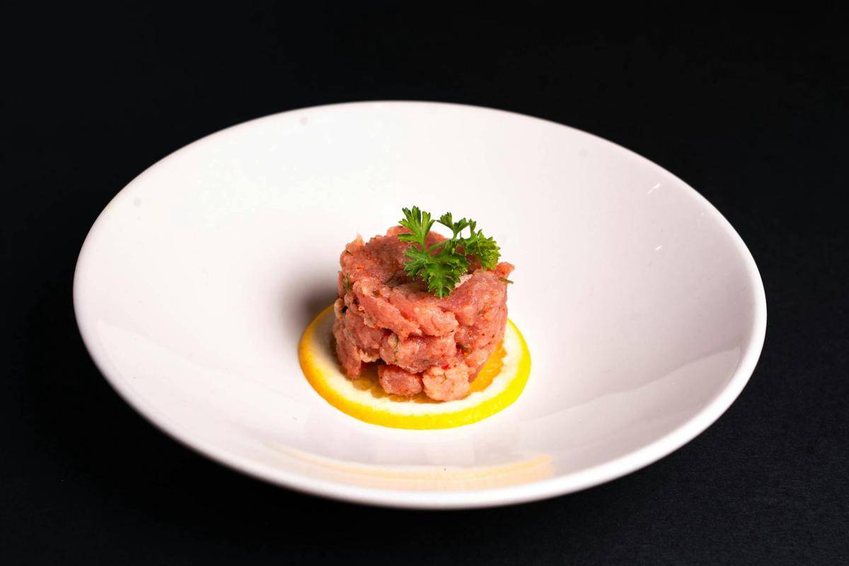 ilustrasi steak tartare (pexels.com/Yang Hao)