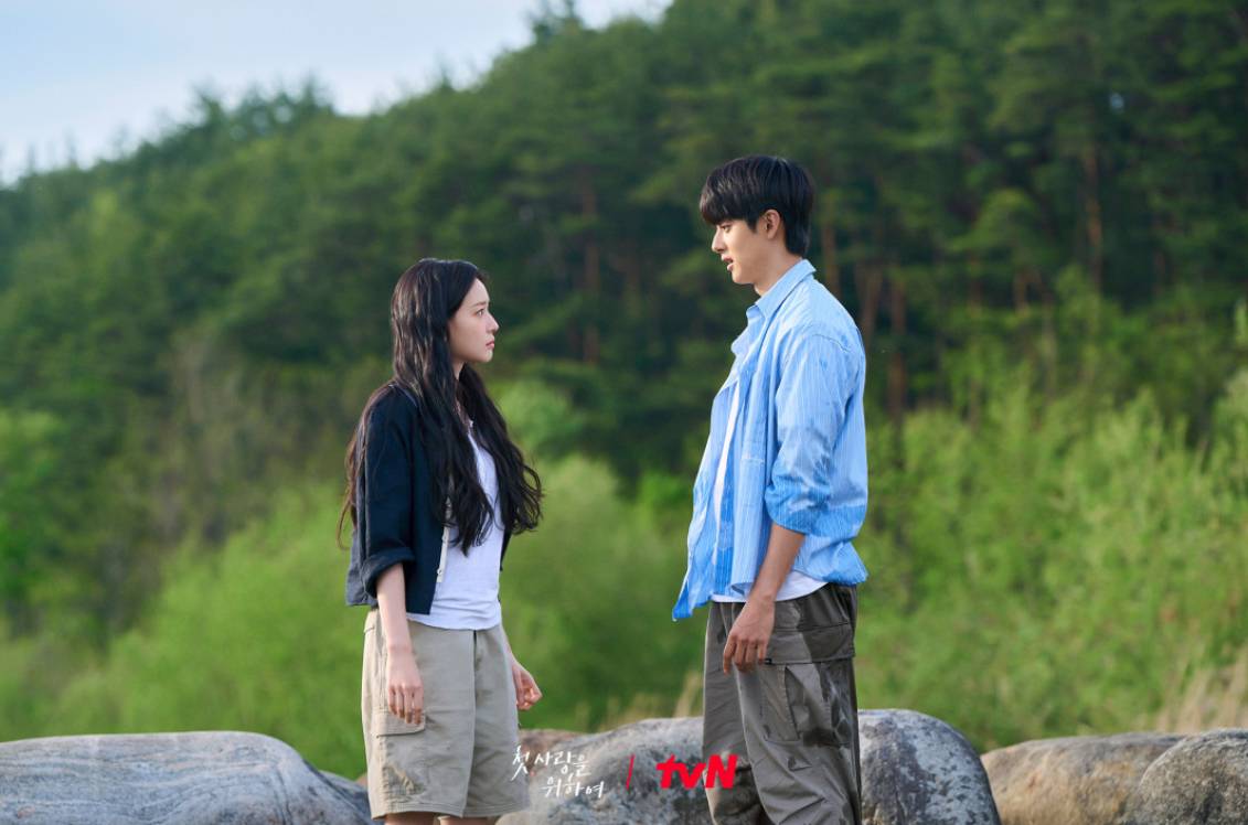 Lee Hyo Ri (Choi Yoon Ji) dan Ryu Bo Hyeon (Kim Min Kyu) di drama Korea Love, Take Two (dok. tvN/Love, Take Two)