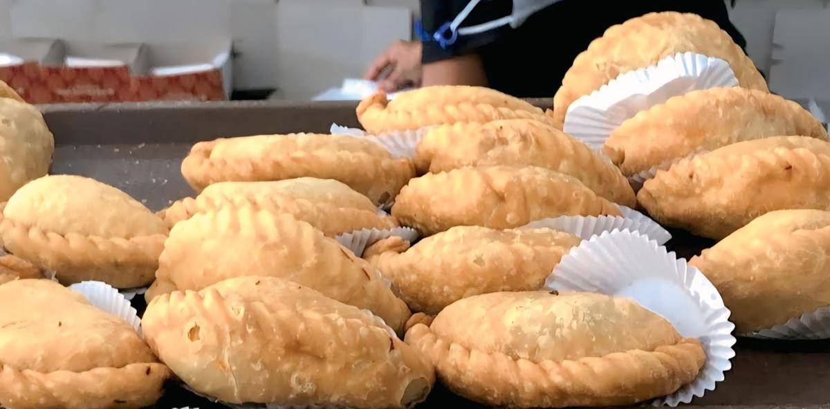 Toko Roti Tegal (google.com/maps/Airlangga Jati)