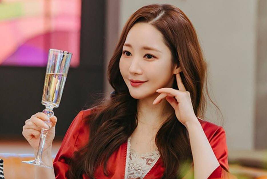 still cut drama Korea Confidence Queen (instagram.com/tvchosuninsta)