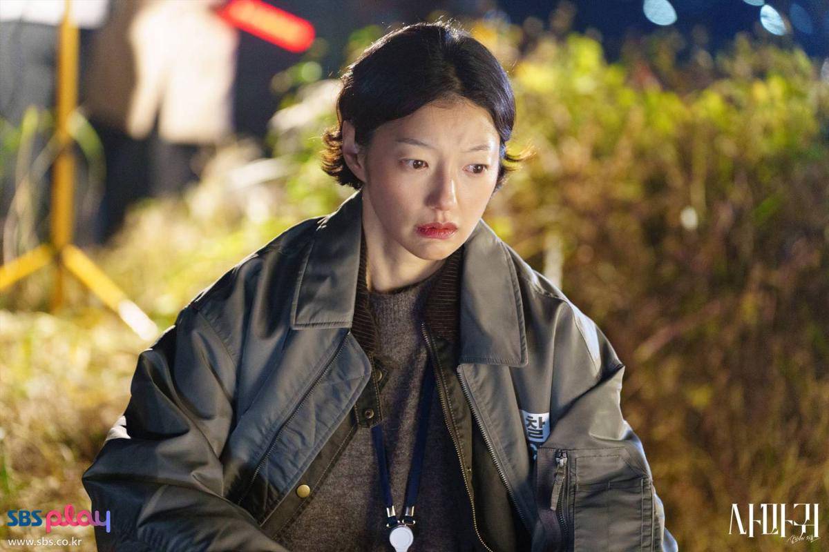 Cuplikan drama Korea Queen Mantis