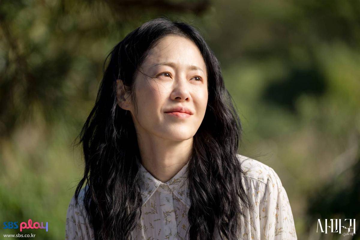 Cuplikan drama Korea Queen Mantis 