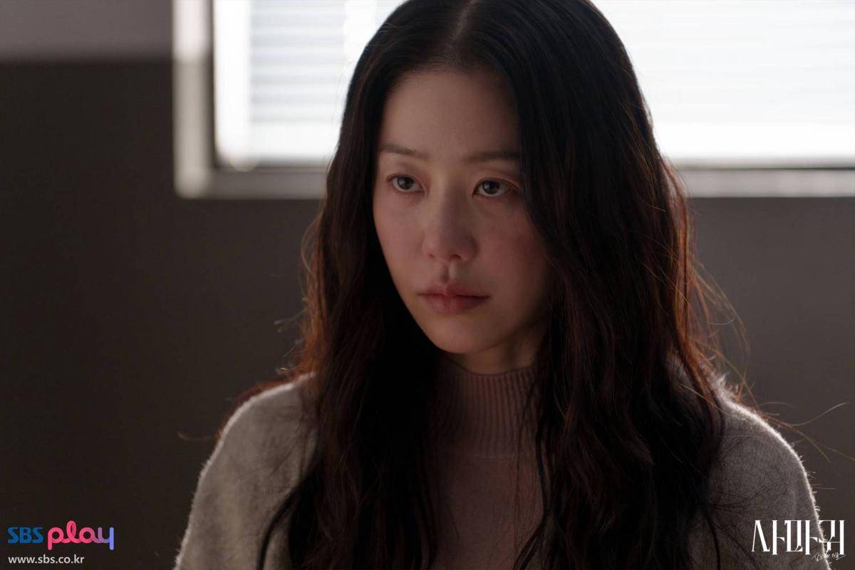 Cuplikan drama Korea Queen Mantis 