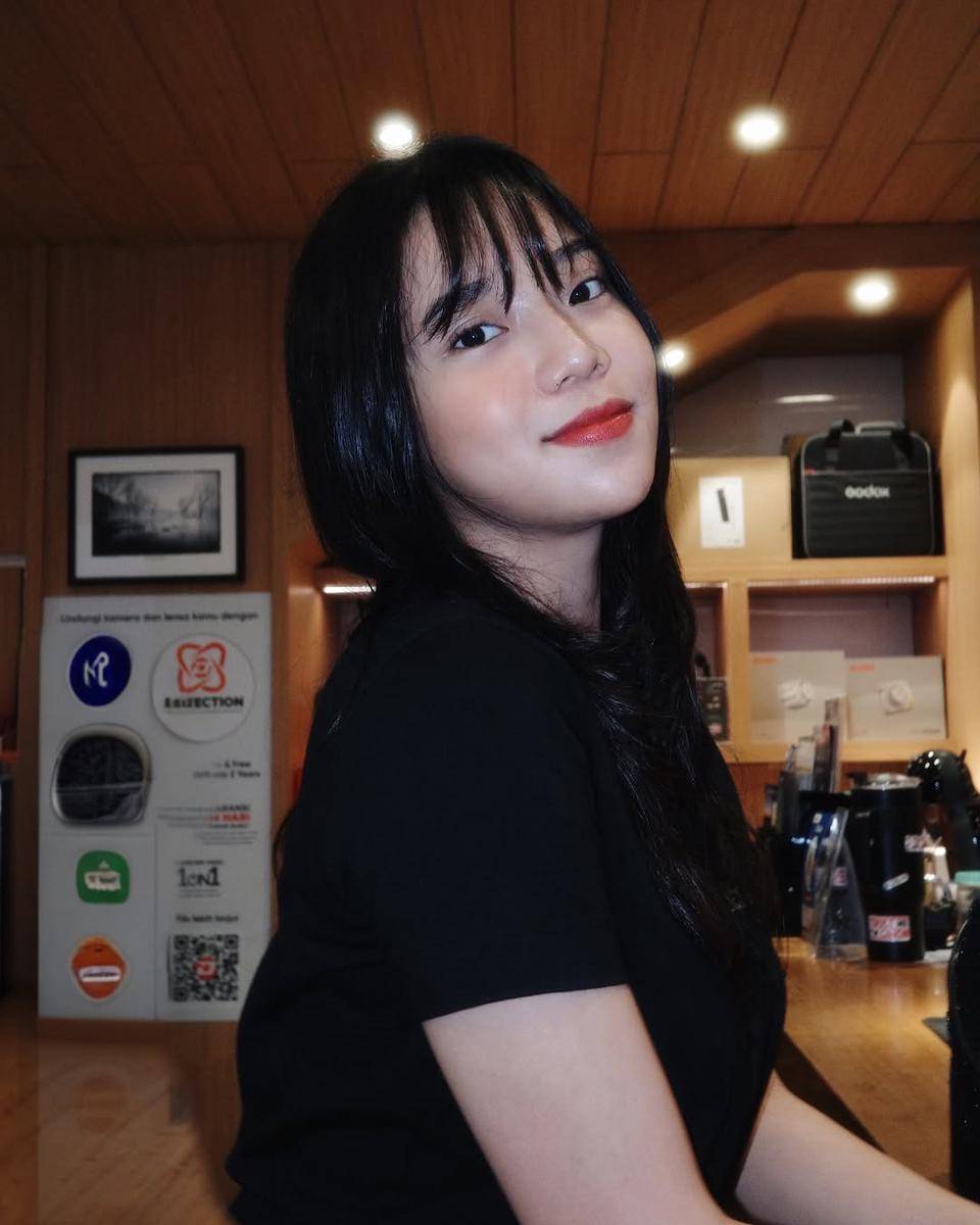 Anggis Devaki (instagram.com/anggisdevakii)