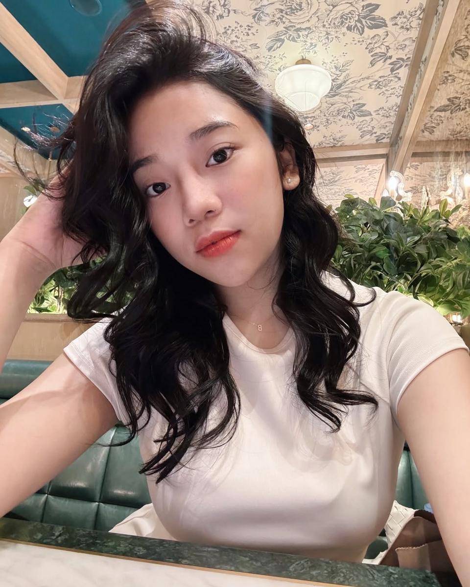 Anggis Devaki (instagram.com/anggisdevakii)