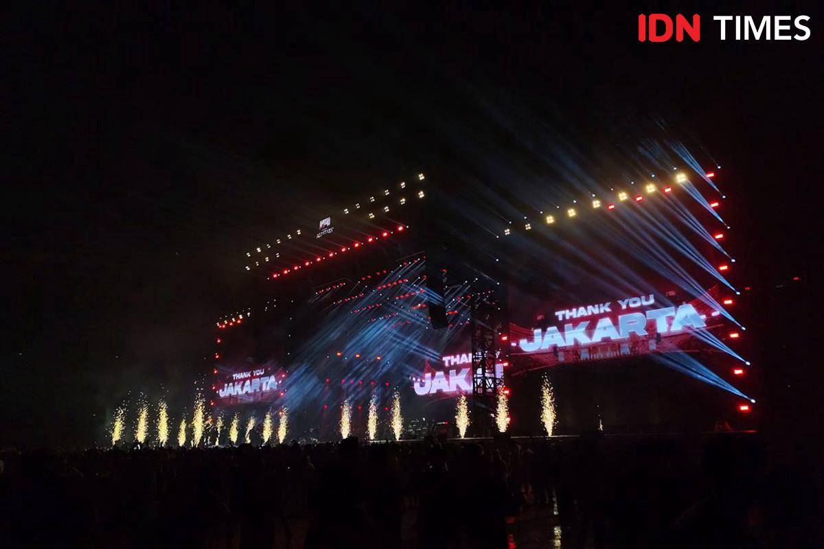 Lagu 'Indonesia Pusaka' antar kepergian penonton.jpg