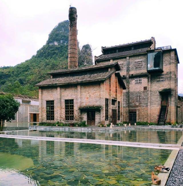 Potret kolam renang di Alila Yangshuo