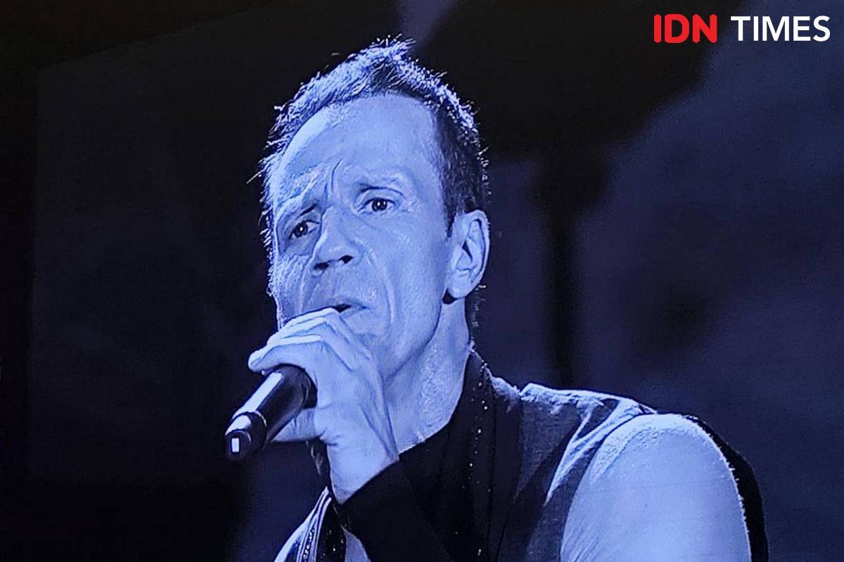 Nostalgia Lagu-Lagu Lawas Mr. Big dan Extreme di Konser Dewa 19.jpg