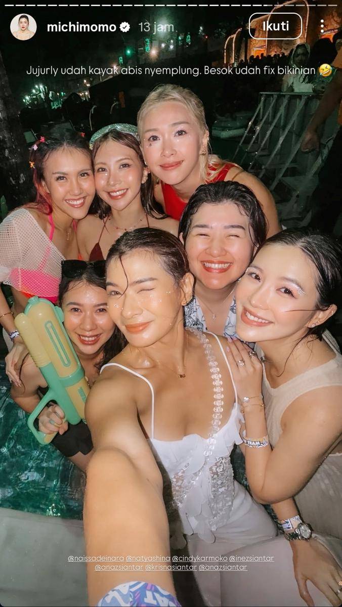Artis di Waterbomb Bali Day 1
