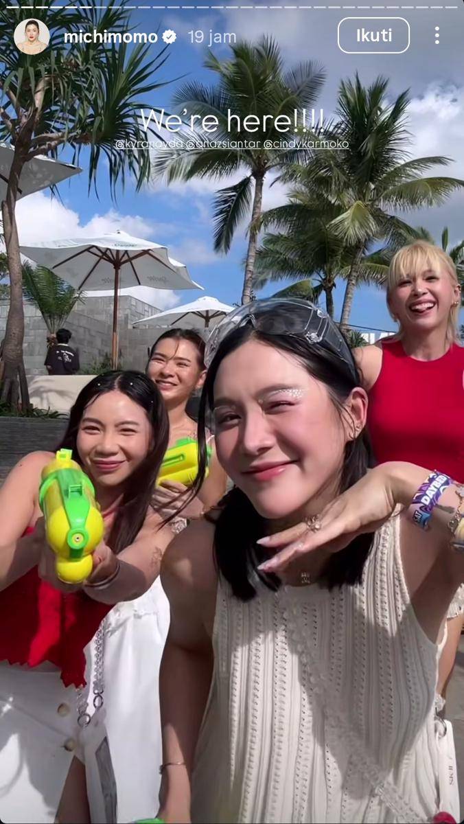Artis di Waterbomb Bali Day 1