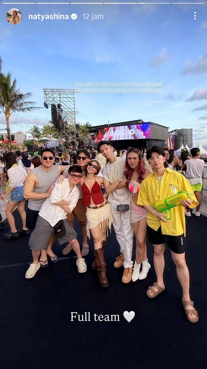 Artis di Waterbomb Bali Day 1