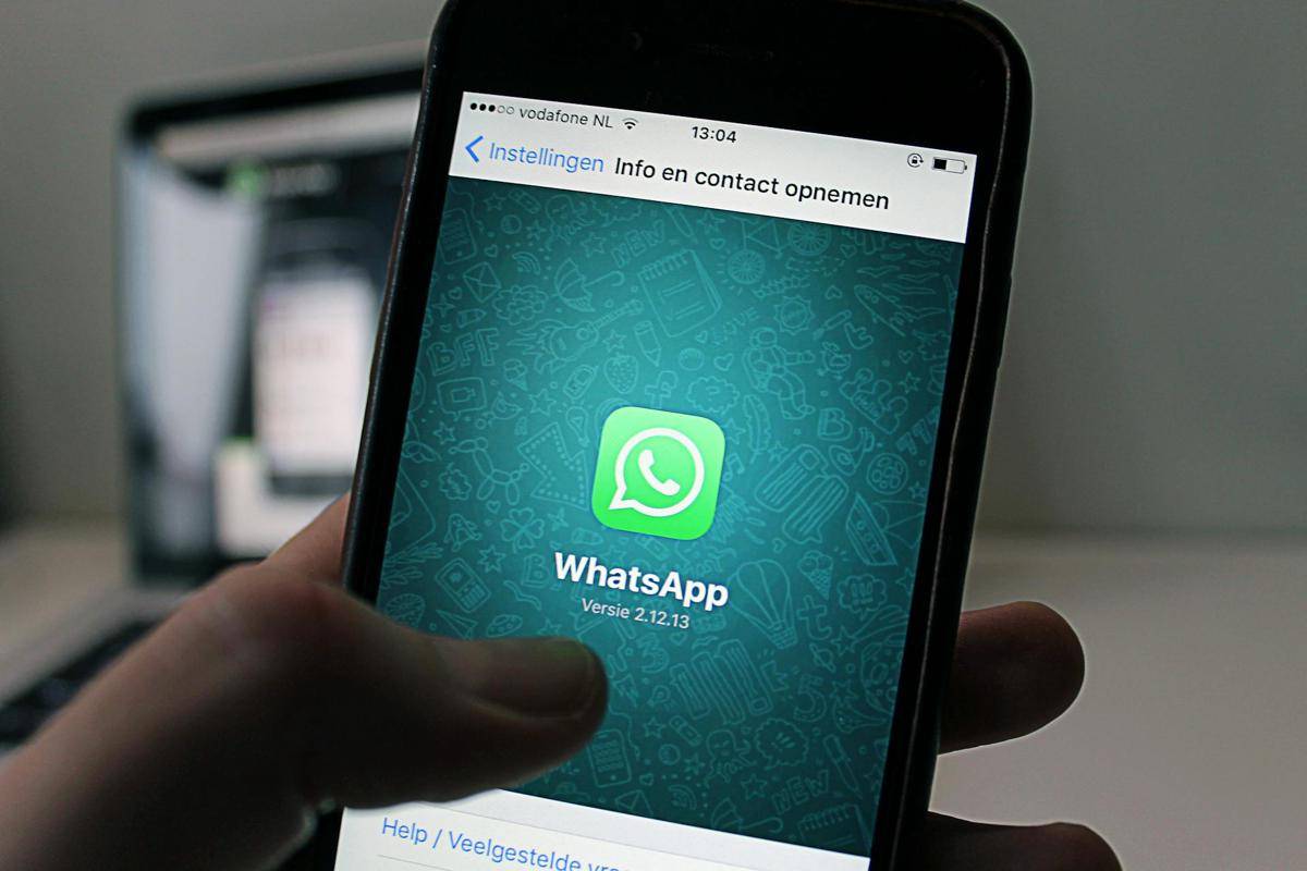 ilustrasi aplikasi WhatsApp 