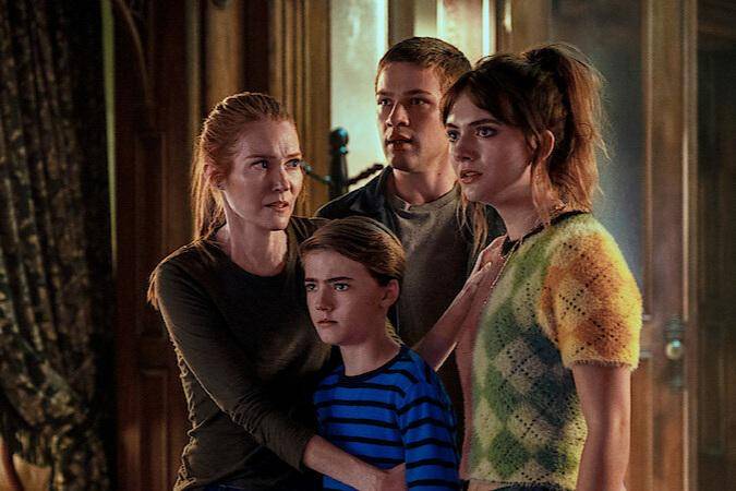 adegan dalam serial Locke & Key