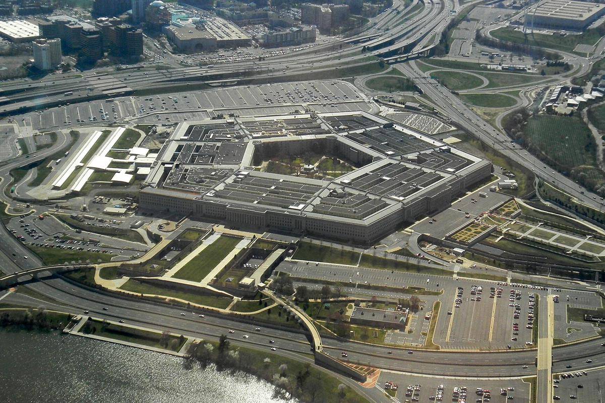 ptoret Gedung Pentagon pada 2011. (Aber, Marilyn K., Public domain, via Wikimedia Commons)