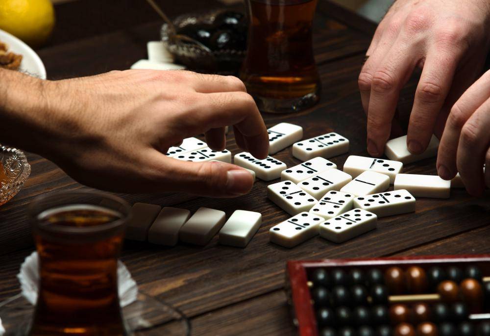 ilustrasi domino