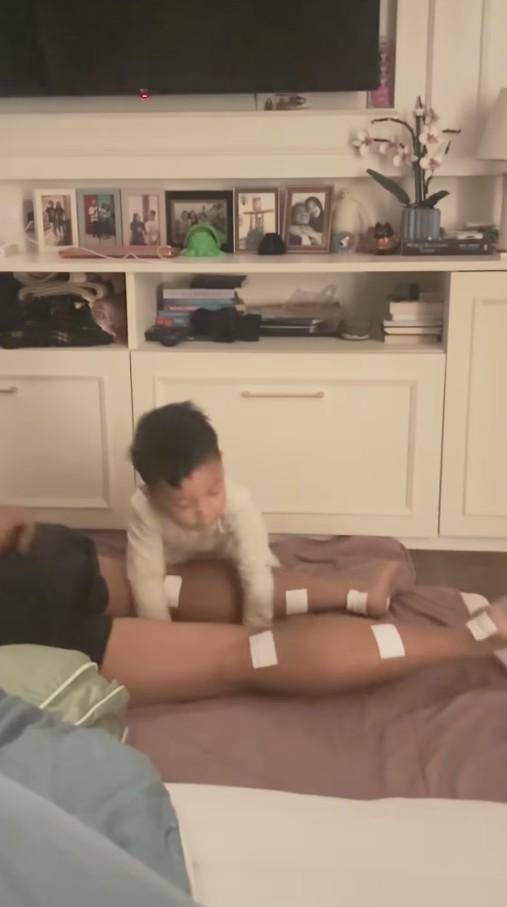 Indah Permatasari Sakit Kaki Nonton Pestapora (Instagram.com/indahpermatas)