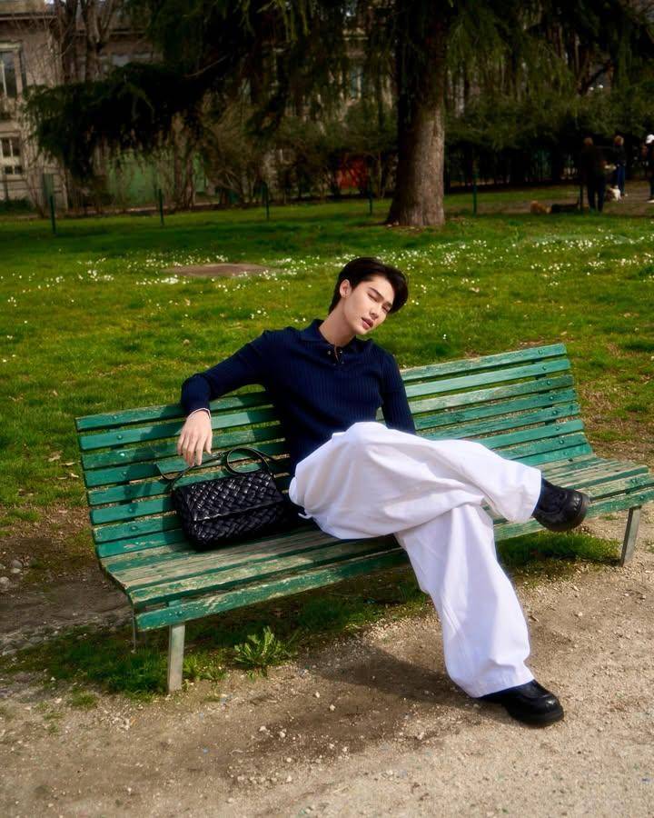 styling white pants ala Dew Jirawat (instagram.com/dew_jsu)