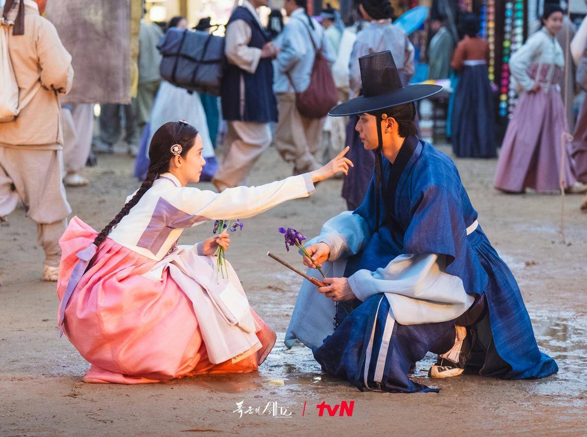 Yoona SNSD dan Lee Chae Min di Bon Appétit, Your Majesty (x.com/CJnDrama)