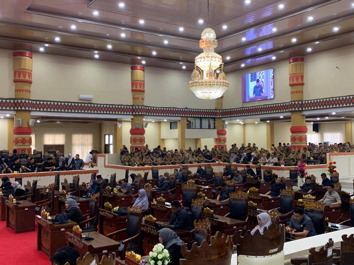 Suasana Paripurna DPRD Bandar Lampung. (IDN Times/Muhaimin)