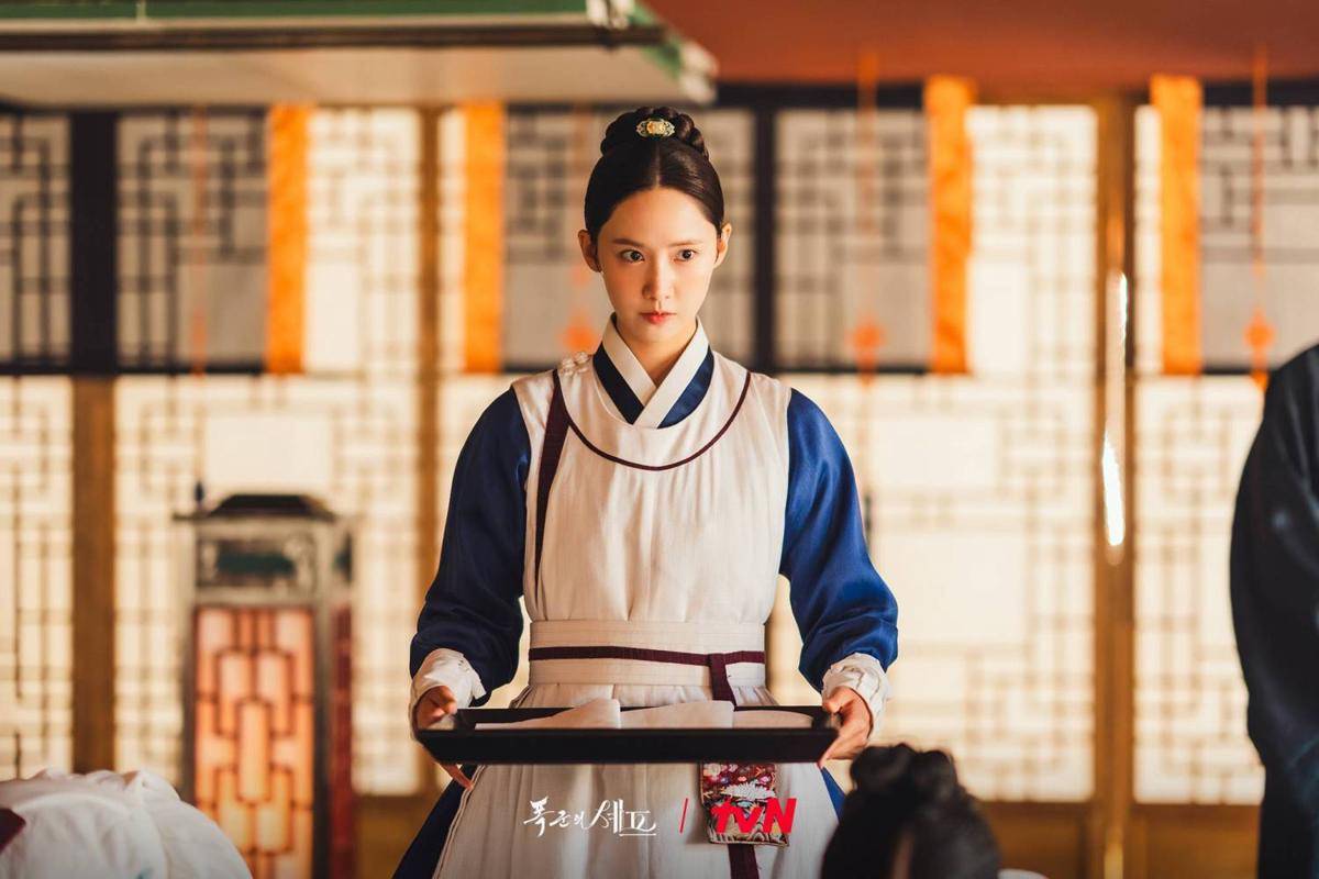Cuplikan drama Korea Bon Appetit, Your Majesty (dok. tvN/Bon Appetit, Your Majesty)