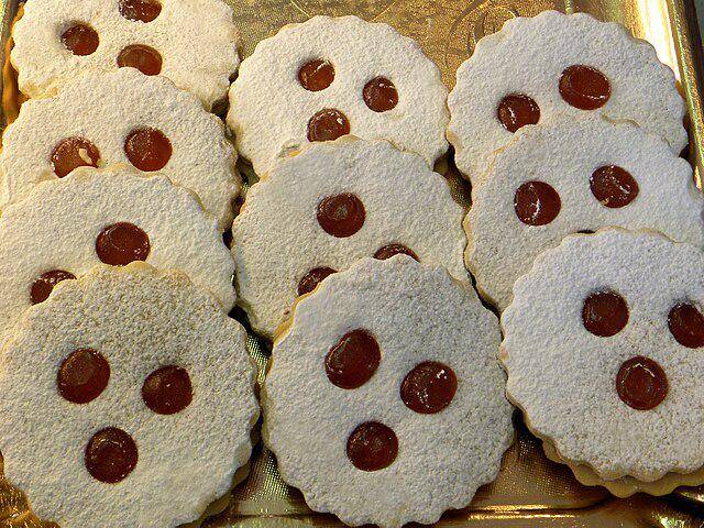 ilustrasi Linzer cookies (commons.wikimedia.org/Häferl)