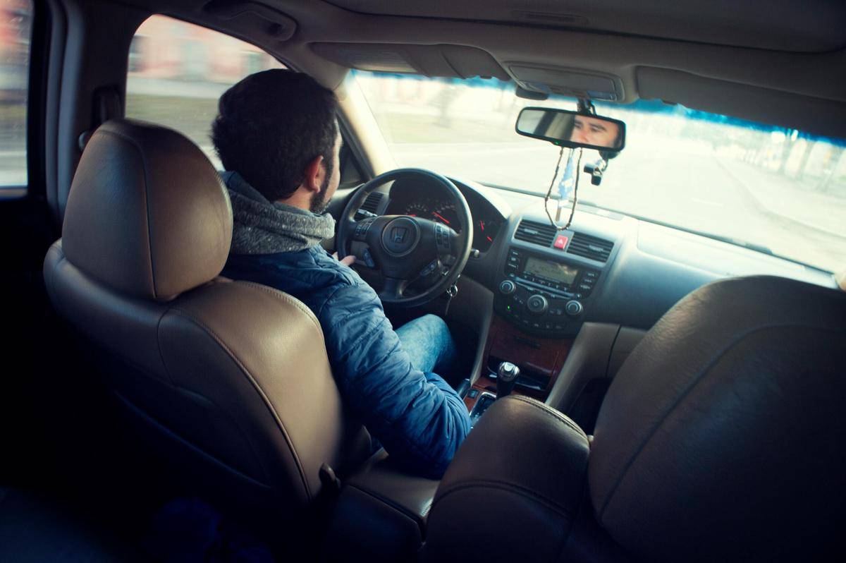 ilustrasi mengemudi mobil (pexels.com/Atlantic Ambience)