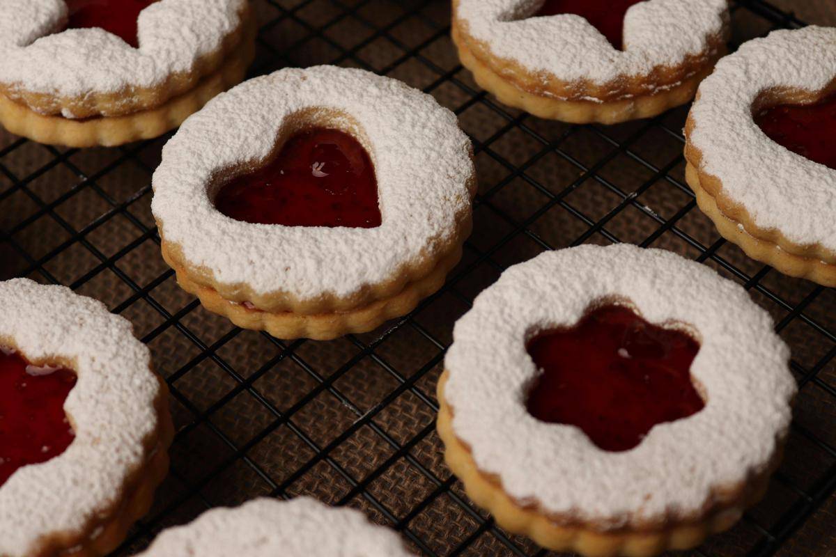 ilustrasi linzer cookies (pexels.com/Meryem)