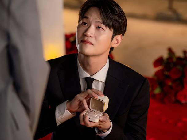 still cut drama Korea Beyond the Bar
