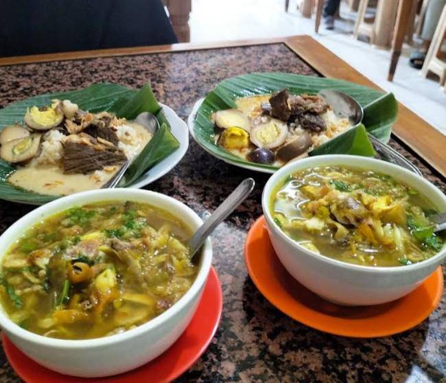 Soto Kudus Ayam Kampung Kembang Joyo