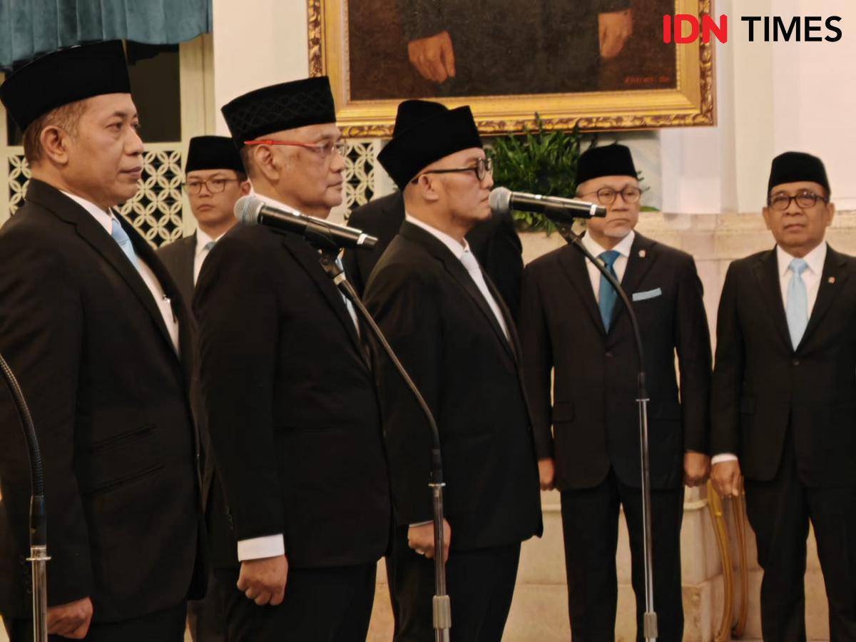 Presiden RI, Prabowo Subianto resmi melantik menteri di Kabinet Merah Putih pada 8 September 2025. (IDN Times/Ilman Nafi'an)