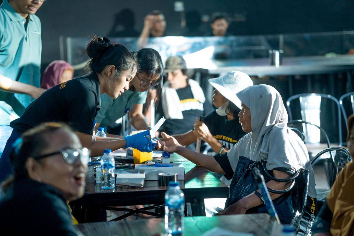 holywings peduli, alzheimer, pemeriksaan kesehatan