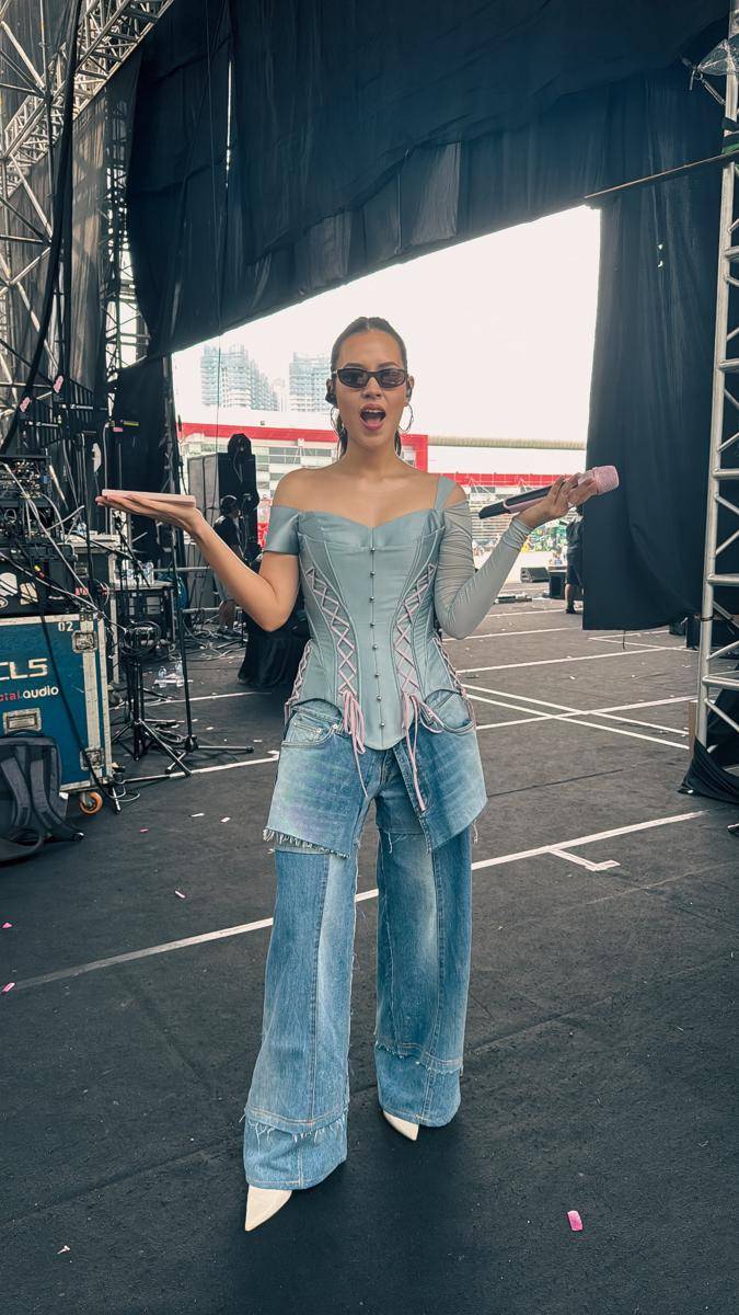 Instagram davianakbar stories all.jpg