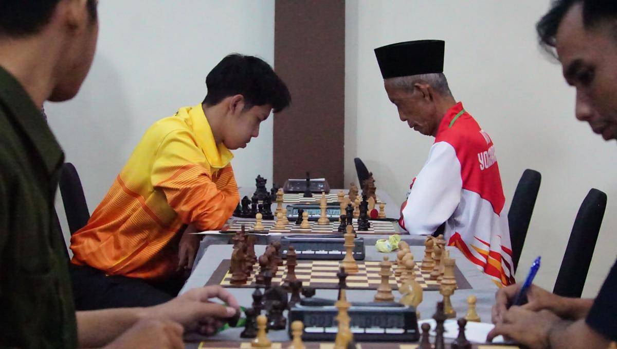 Pertandingan cabor catur pada Porda DIY 2025. 