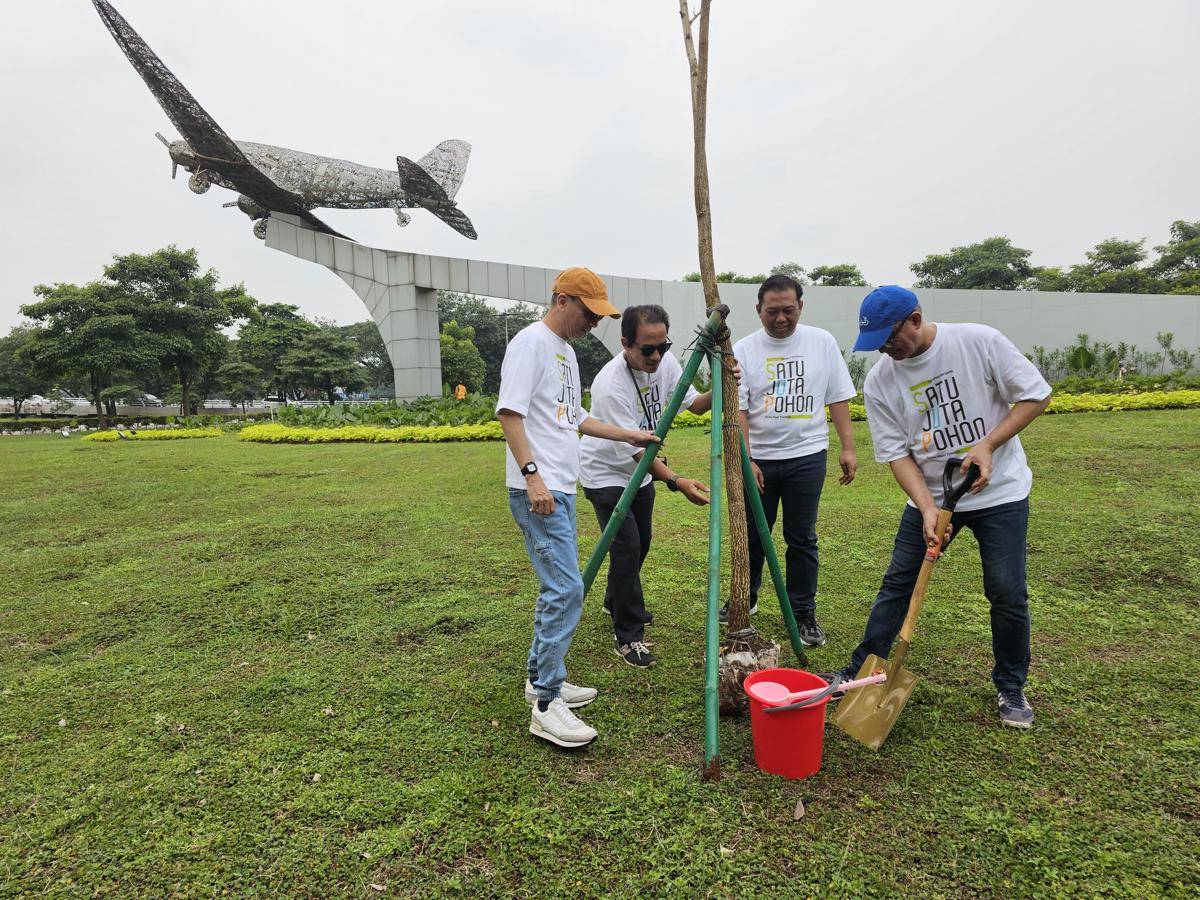 Penanaman sejuta pohon di Bandara Soekarno-Hatta (IDN Times/Maya Aulia Aprilianti)