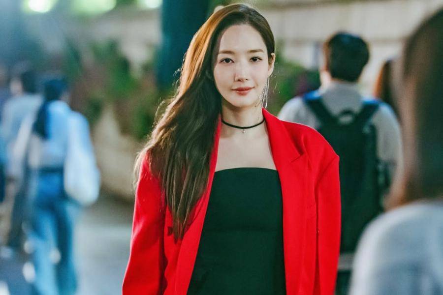 Yun Yi Rang (Park Min Young) di Confidence Queen (instagram.com/tvchosun_drama)