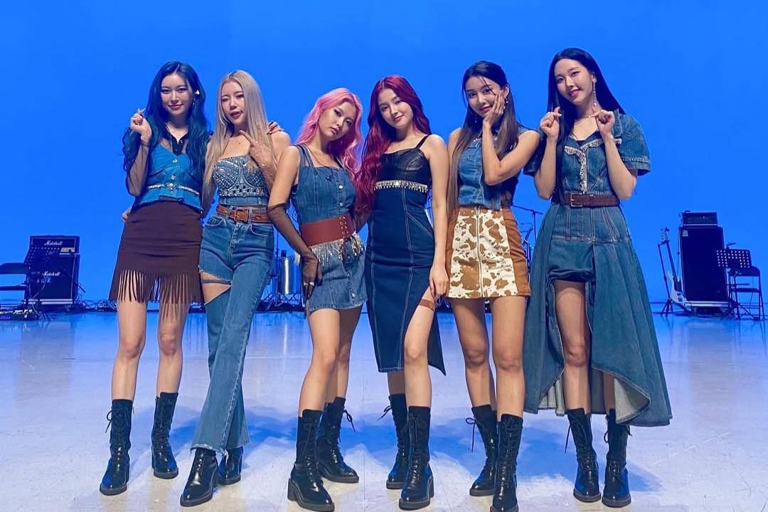 potret MOMOLAND