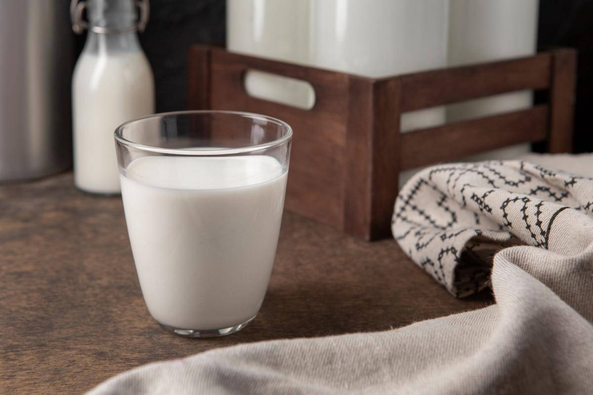 Ilustrasi minuman susu (freepik.com/freepik)