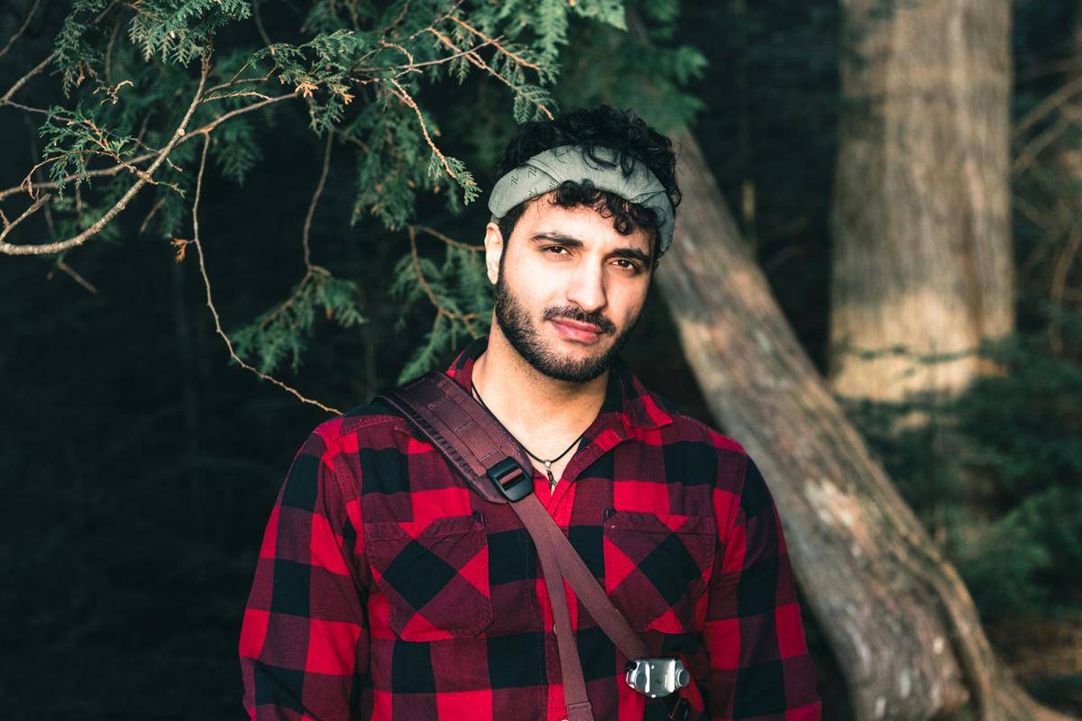 ilustrasi cowok dengan Balbo Beard (unsplash.com/Ali Kazal)