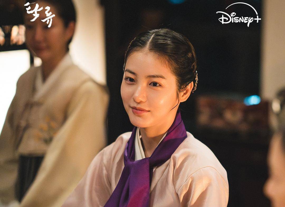 Shin Ye Eun di drama The Murky Stream