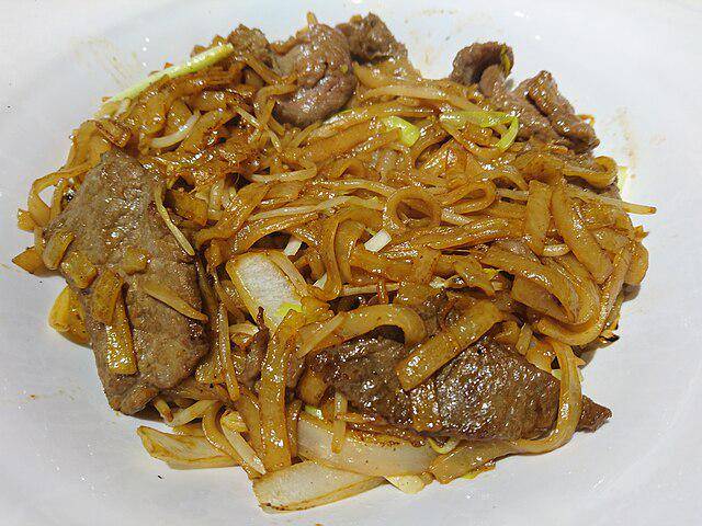 ilustrasi kwetiau goreng
