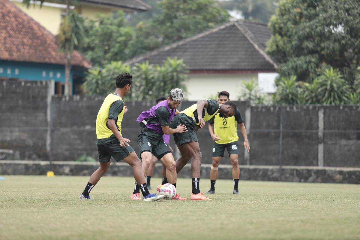 Sesi latihan PSS Sleman jelang dimulainya kompetisi Championship 2025/2026. (Dok. Tim Media PSS)