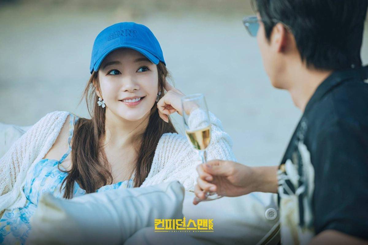 Cuplikan drama Korea Confidence Queen