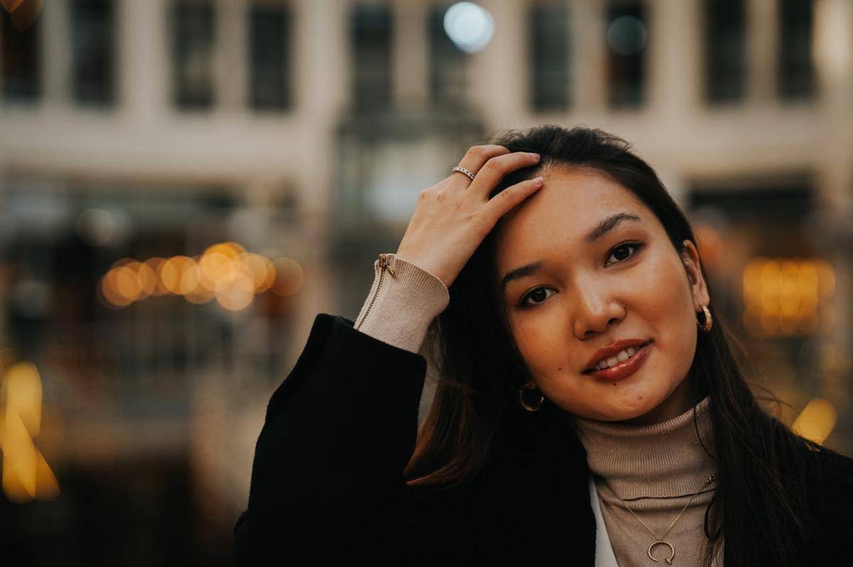 ilustrasi menatap (pexels.com/Fatih Güney)