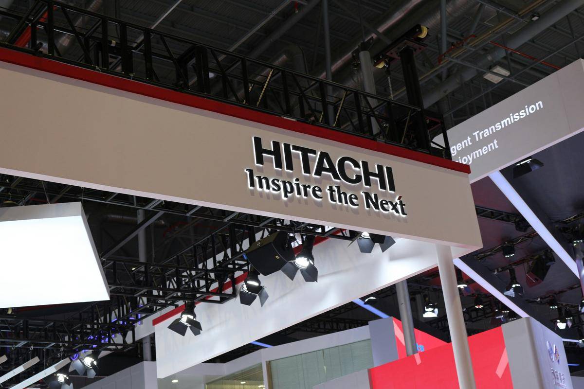Ilustrasi logo Hitachi. (unsplash.com/P. L.)