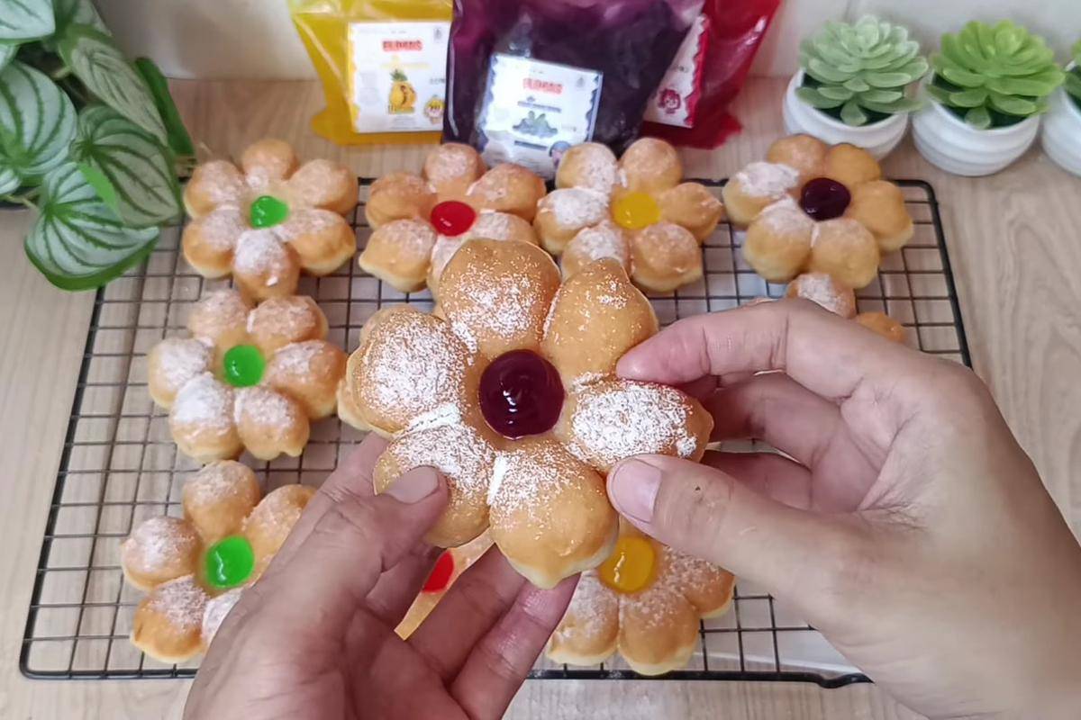ilustrasi donat bunga sakura 