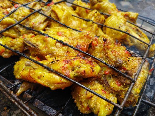 ilustrasi ayam bakar