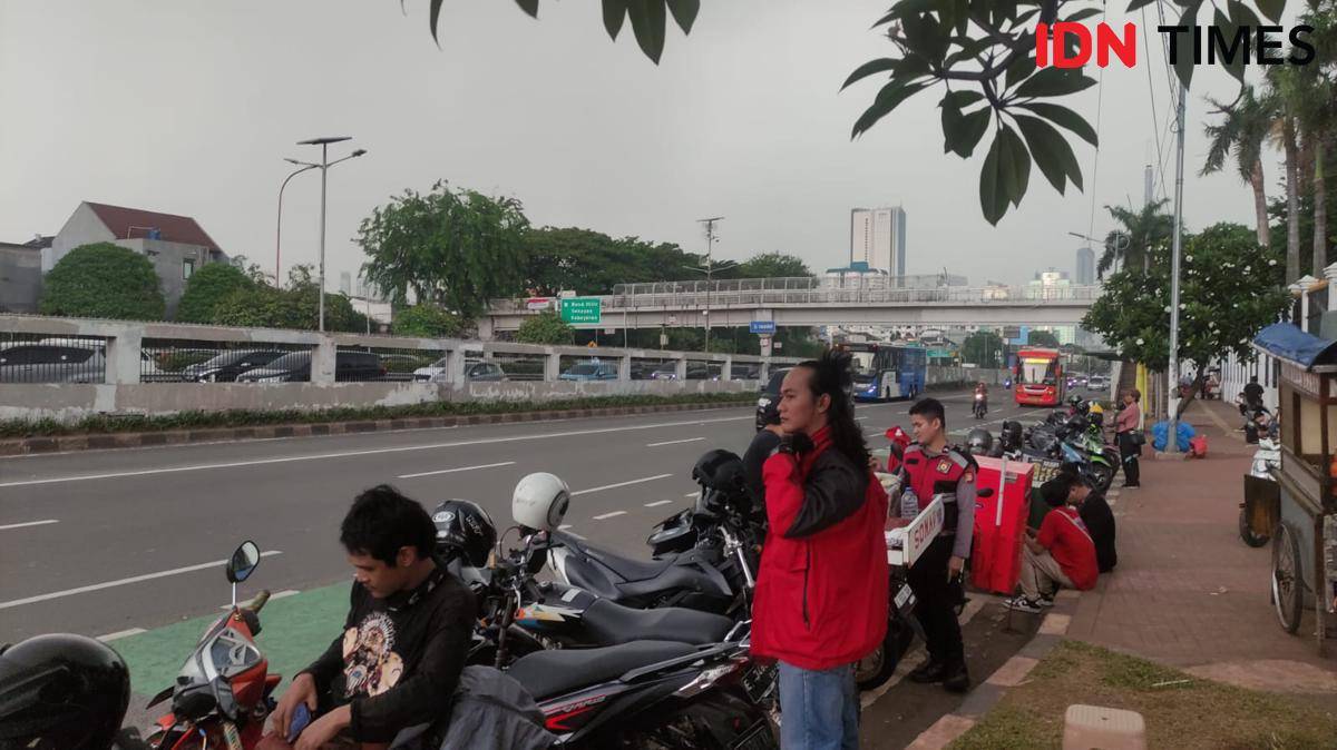 Demo DPR RI
