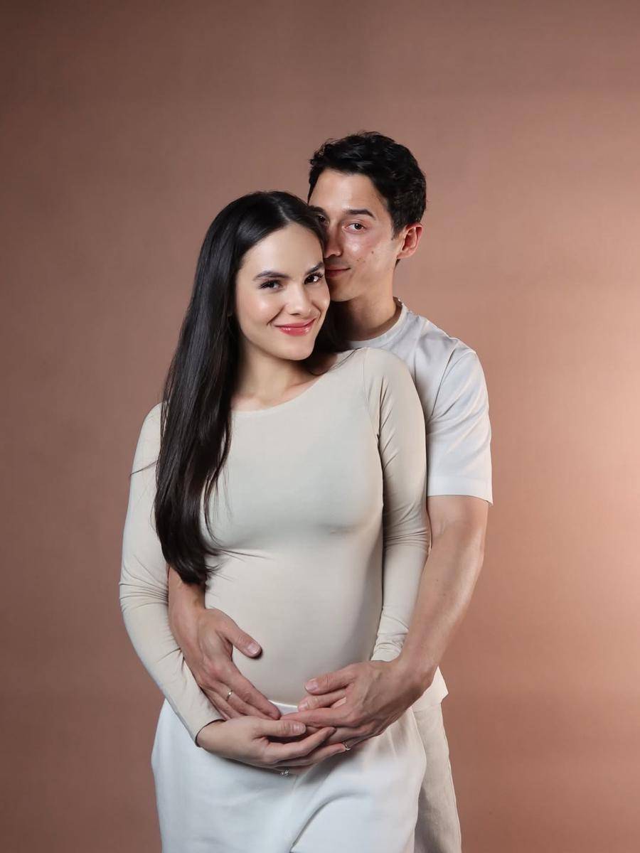 Steffi Zamora dan Nino Fernandez umumkan kehamilan