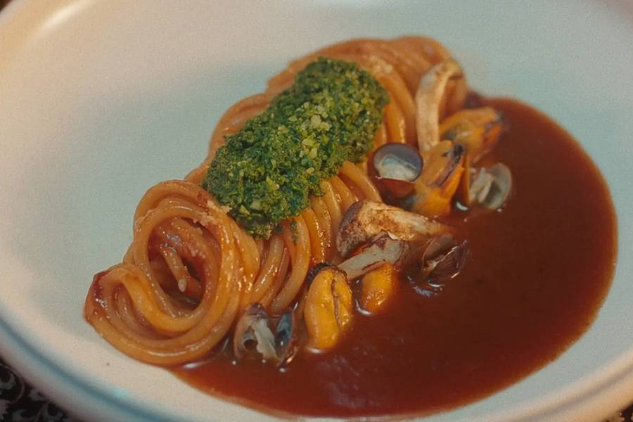 Tangkapan layar Doenjang Pasta dalam Drama Bon Appétit, Your Majesty 