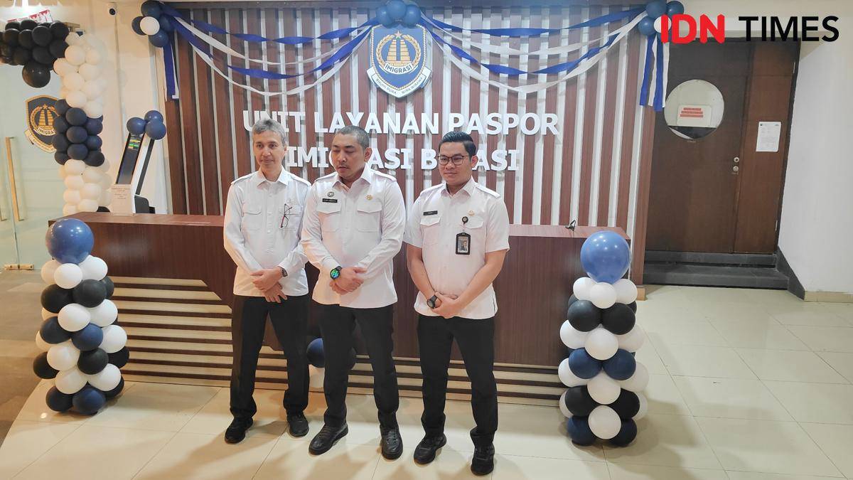 UPL Imigrasi Bekasi di Plasa Cibubur. (IDN Times/Imam Faishal)